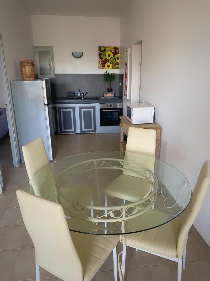Appartements Vue Mer แซ็งต์-โฟลร็องต์ ภายนอก รูปภาพ